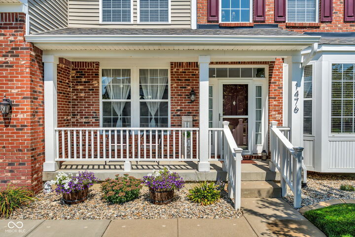 Property Photo:  1476 Hession Drive  IN 46112 