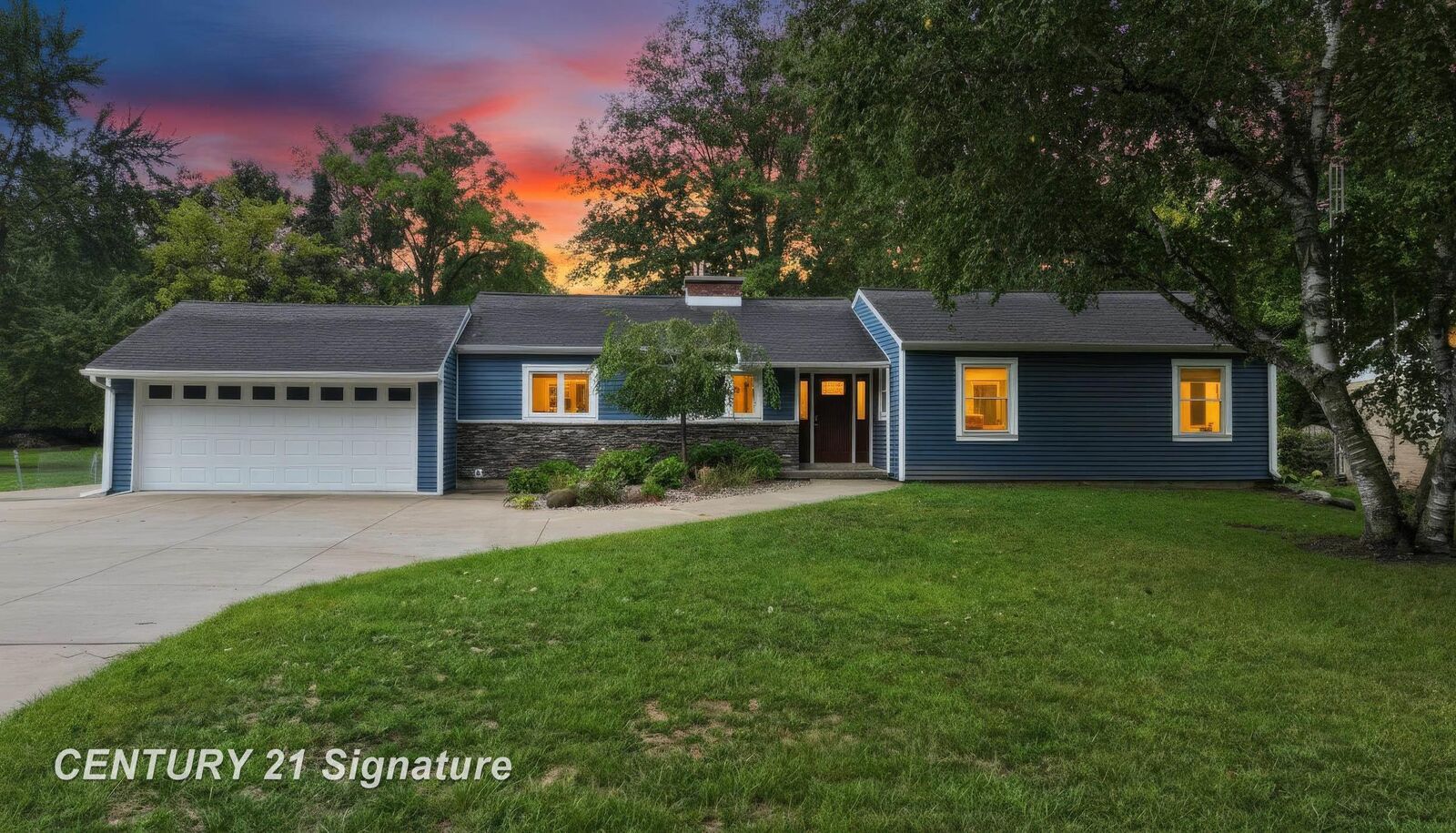 Property Photo:  541 Warren Avenue  MI 48433 