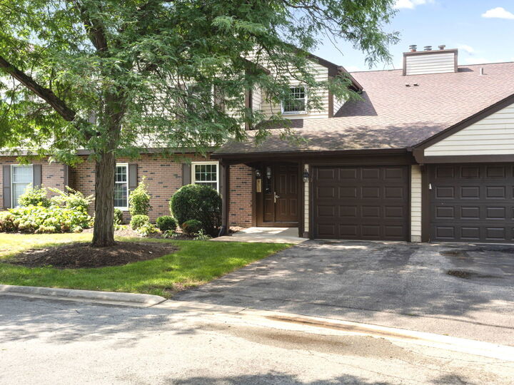 Property Photo:  2169 Sunderland Court 201B  IL 60565 