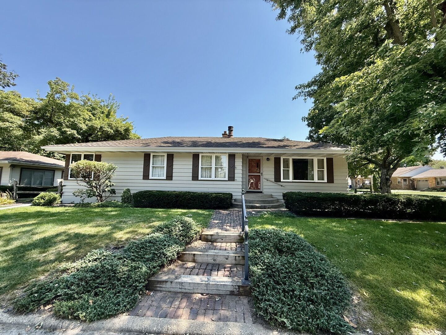 Property Photo: 2329 11th Street IL 61354