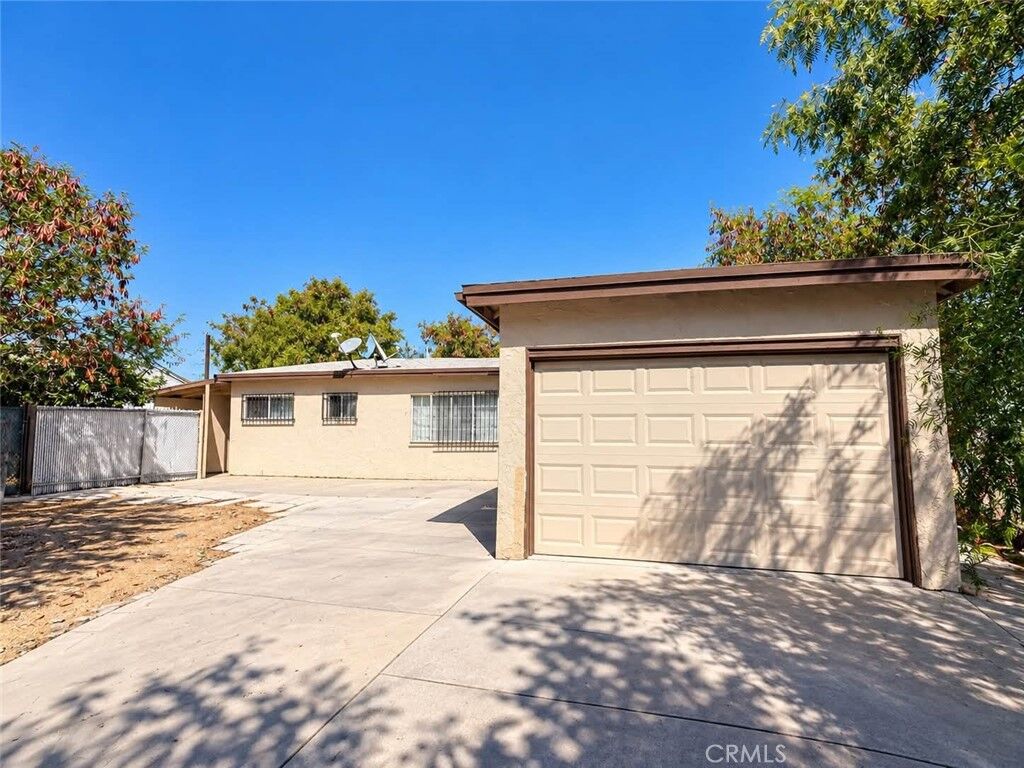 Property Photo:  2184 Roosevelt Avenue  CA 92411 