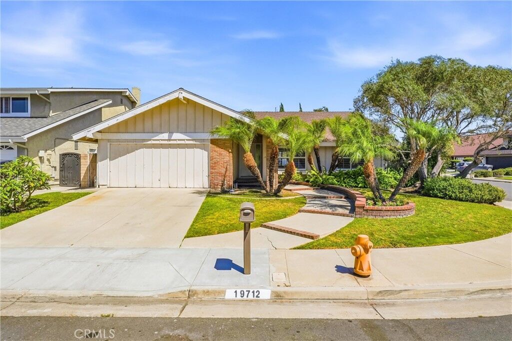 Property Photo:  19712 Sacramento  CA 92646 