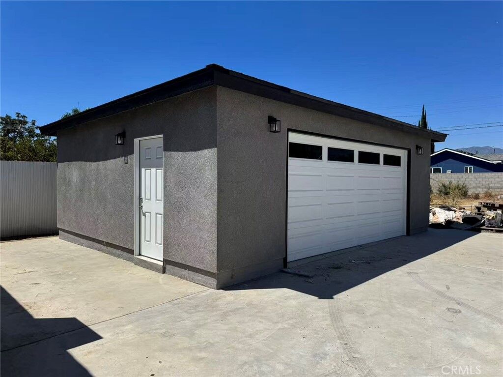 Property Photo:  718 W Maitland  CA 91762 