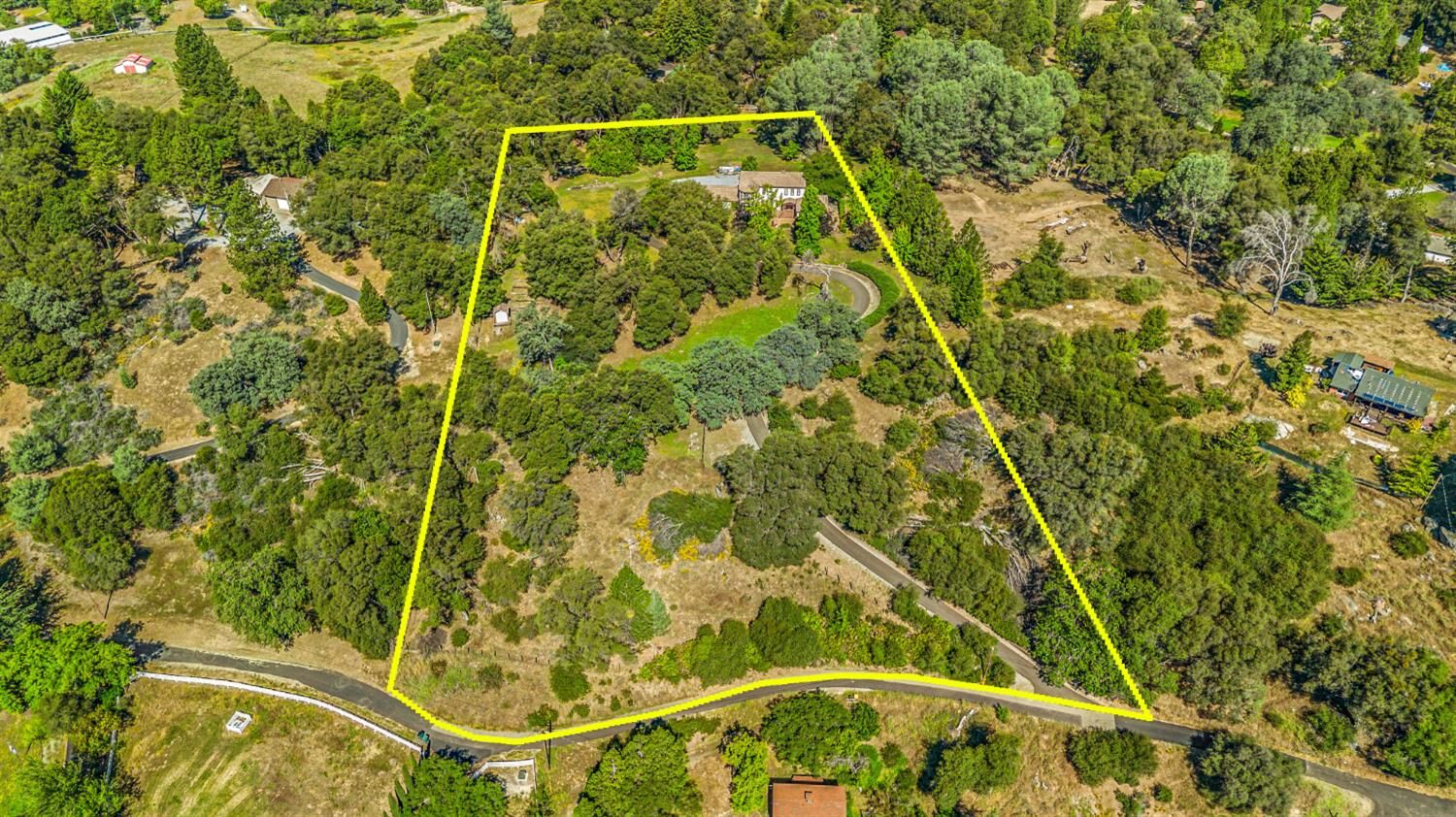 Property Photo: 5411 Oak Leaf Circle CA 95667