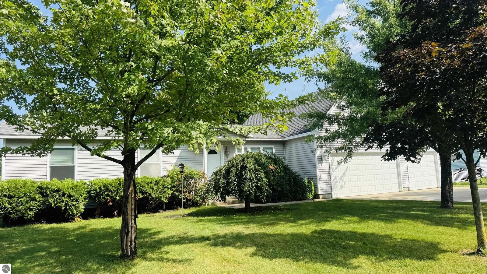 Property Photo: 4520 N Manor Wood Drive MI 49685
