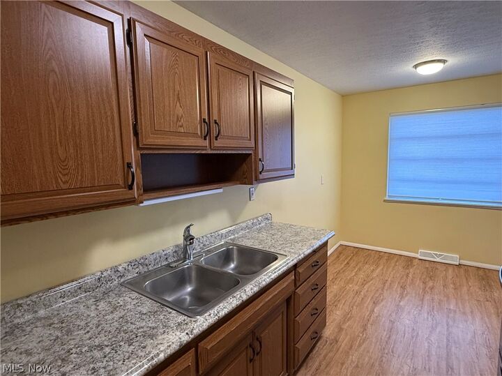 Property Photo: 13475 Brookhaven Boulevard OH 44142