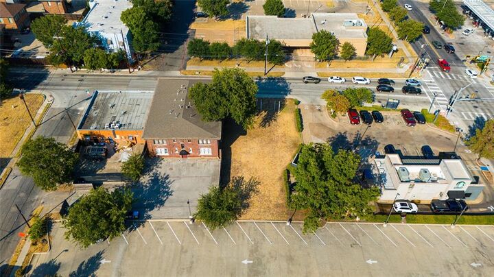 Property Photo:  911 N Haskell Avenue  TX 75204 
