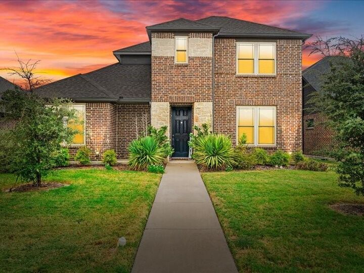 Property Photo:  44 River Oaks Boulevard  TX 75165 