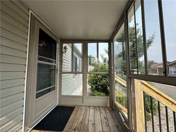 Property Photo:  17 Hemlock Crescent Pvt Crescent  ON N0B 2J0 