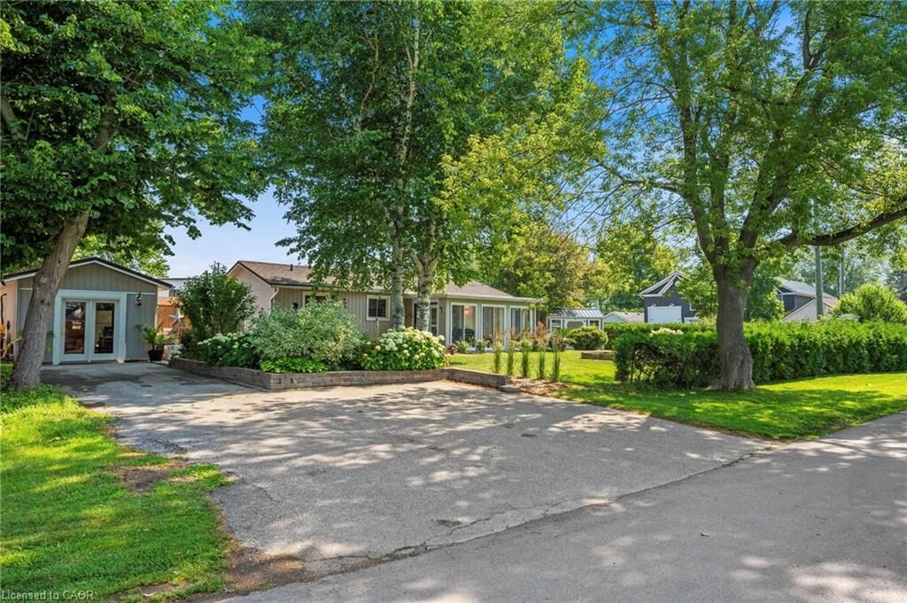 Property Photo:  181 Cedar Drive  ON N0E 1T0 