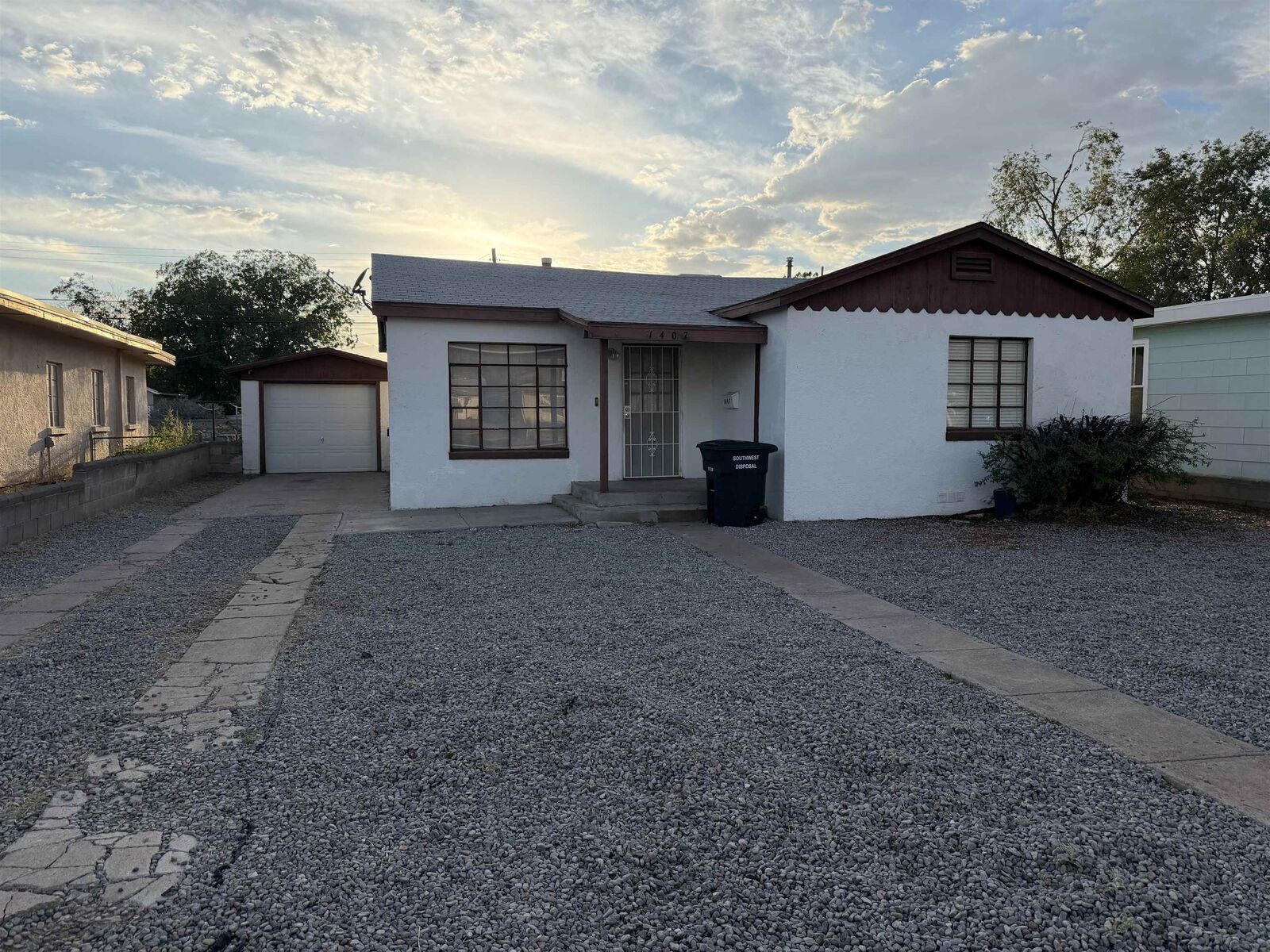 Property Photo:  1407 N Florida Ave  NM 88310 