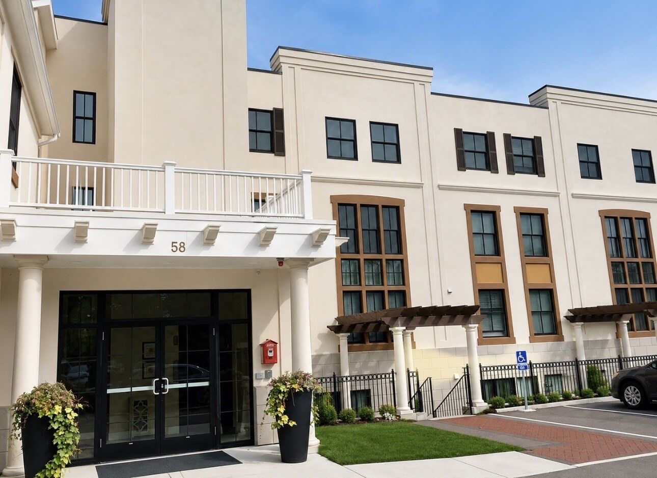 Property Photo:  58 North Avenue 206  MA 01760 