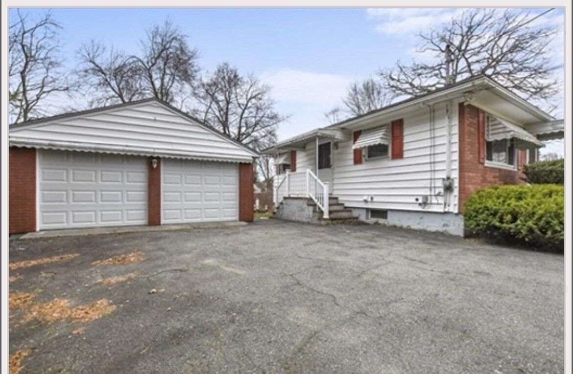 Property Photo: 96 Cheever Avenue MA 01826