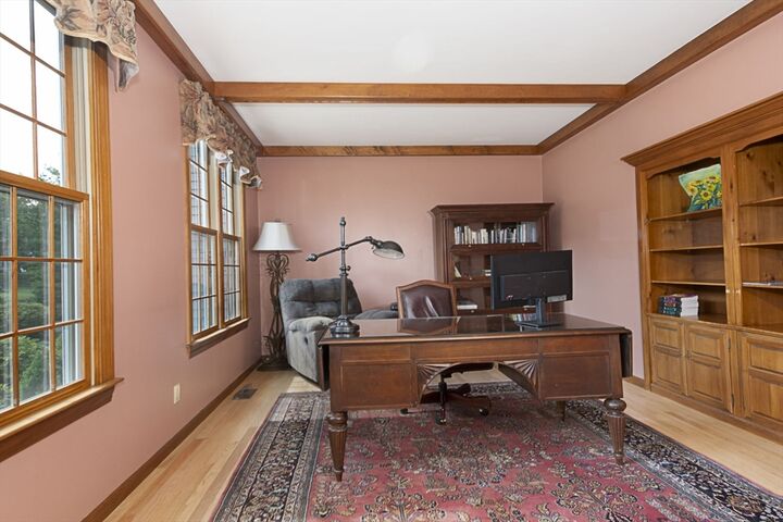 Property Photo:  9 Fieldstone Dr  MA 01545 