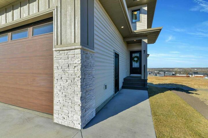 Property Photo:  7 Vincent Gate  AB T4S 0V7 