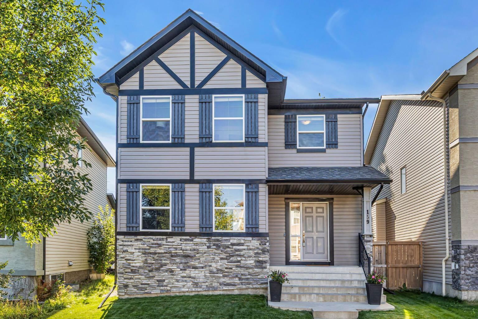 Property Photo:  159 Elgin Terrace SE  AB T2Z 0G3 