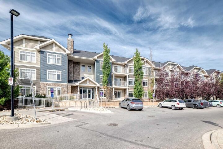 Property Photo: 155 Skyview Ranch Way NE 5114 AB T3N 0L5