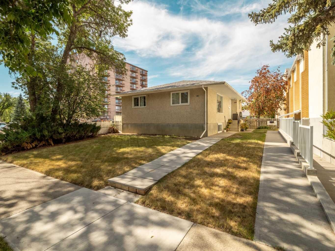 Property Photo:  420 12 Street S  AB T1J 2R4 