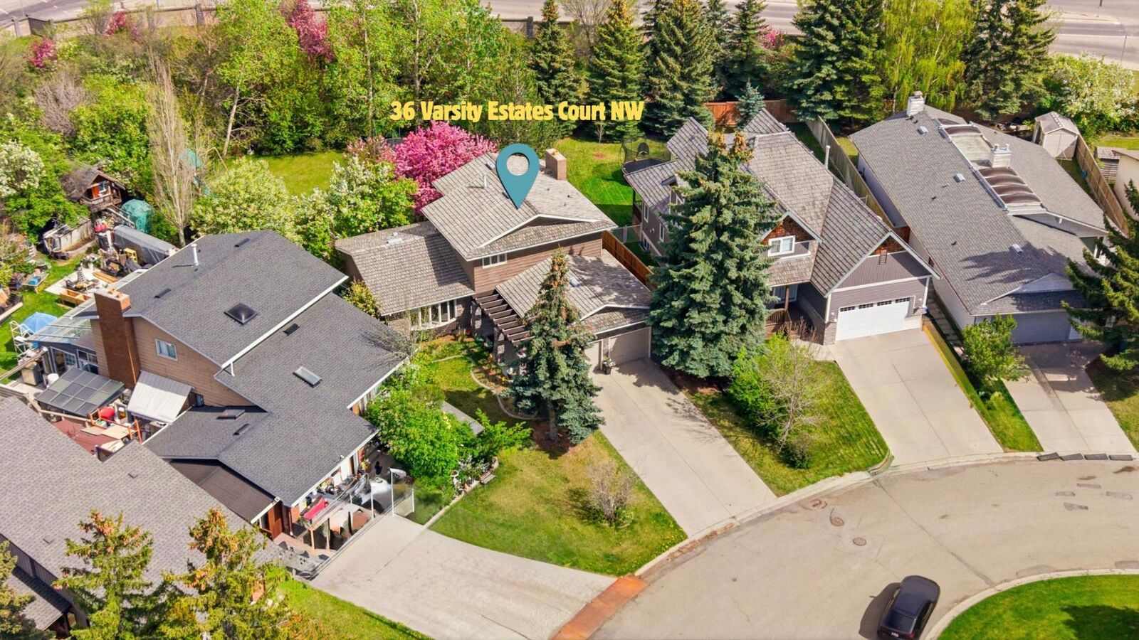 Property Photo:  36 Varsity Estates Court NW  AB T3B 5B1 
