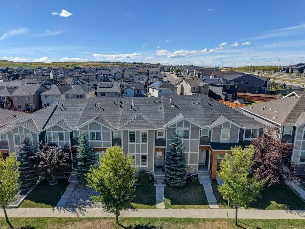 Property Photo:  963 Nolan Hill Boulevard NW  AB T3R 0W1 