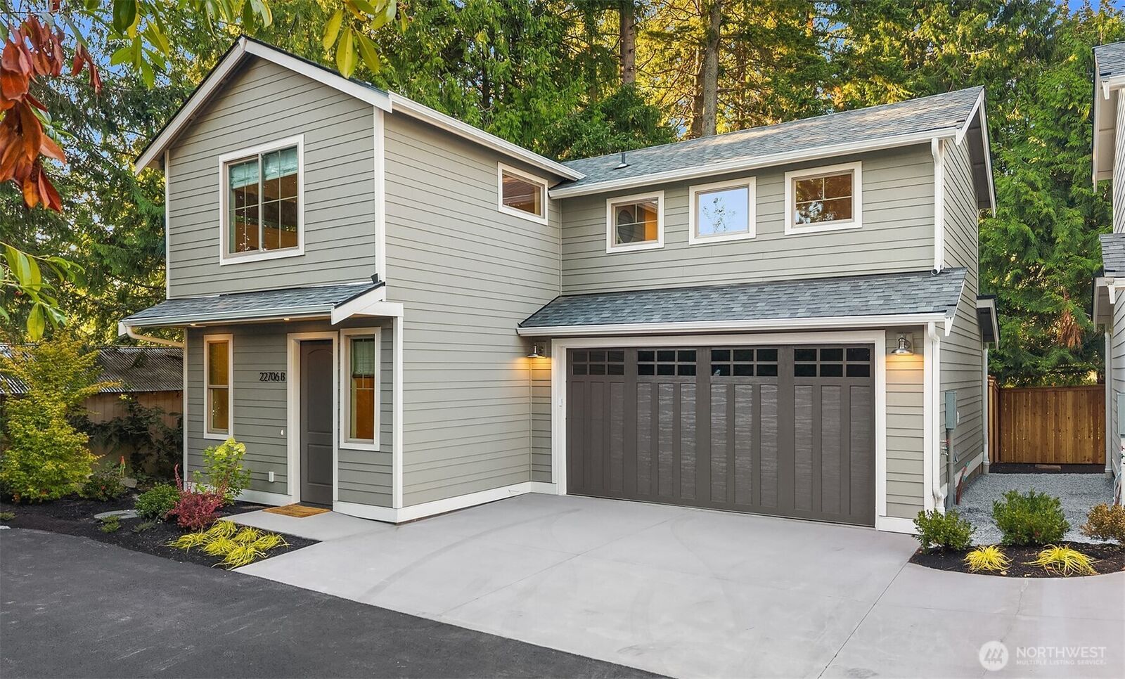 Property Photo: 22706 92nd Avenue W B WA 98020