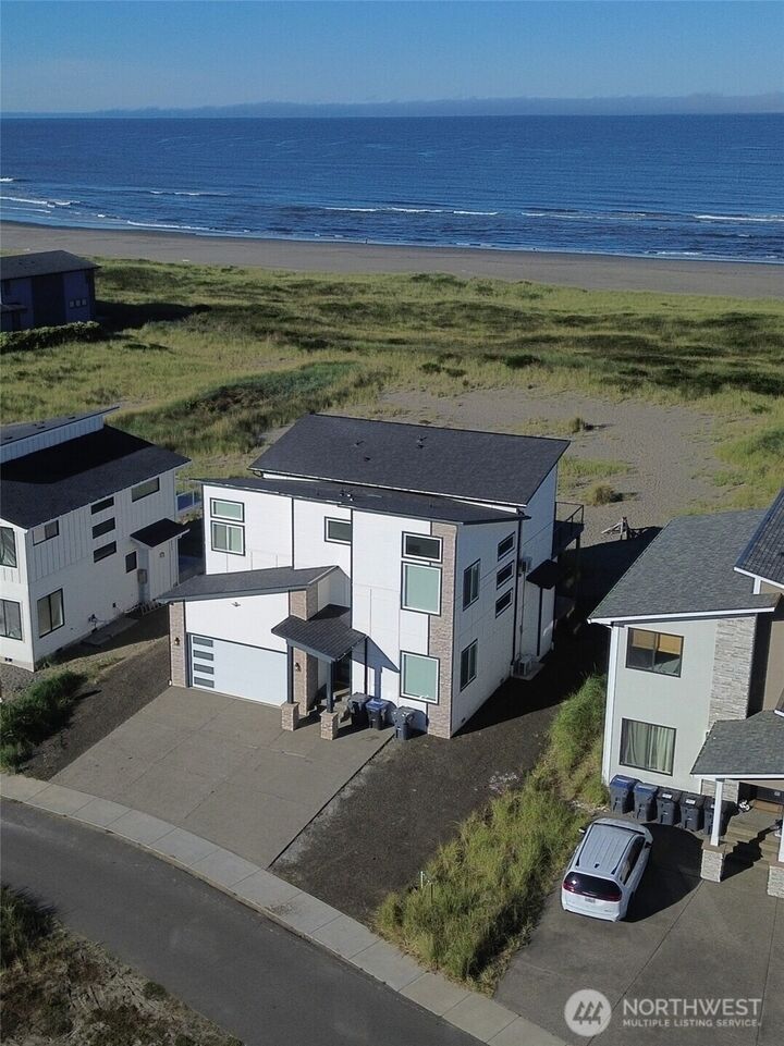 Property Photo:  1405 S Cohasset Crest  WA 98595 