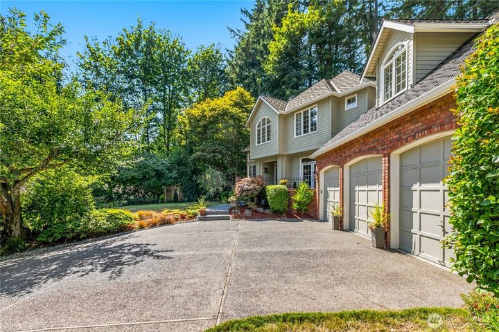Property Photo: 15427 178th Avenue NE WA 98072