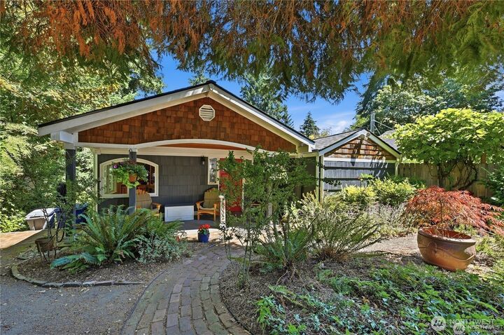 Property Photo: 18002 25th Avenue NE WA 98155