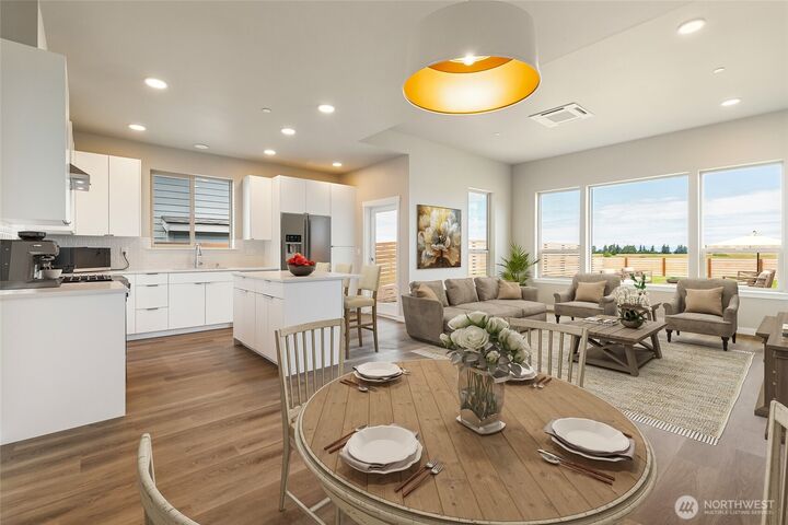 Property Photo:  556 (Lot 4)  Northview Street  WA 98226 