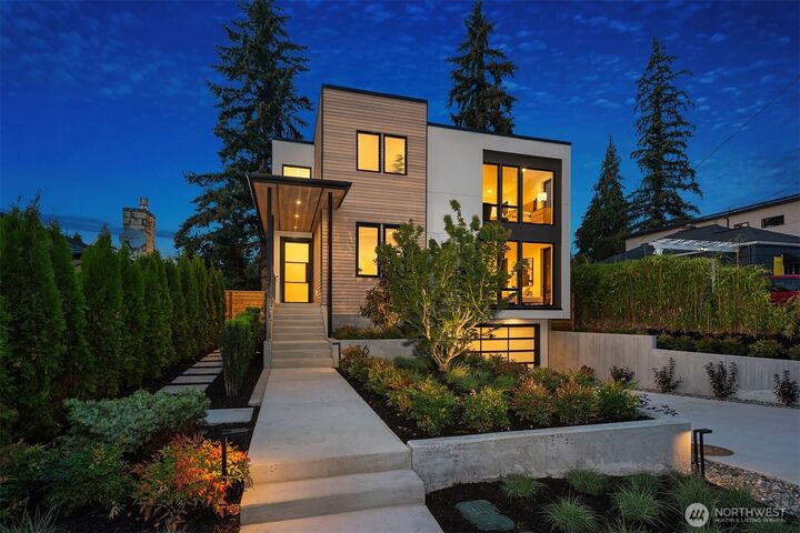 Property Photo: 436 7th Avenue WA 98033