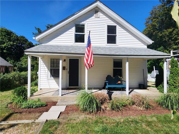 Property Photo:  57 Melrose Avenue Avenue  RI 02835 