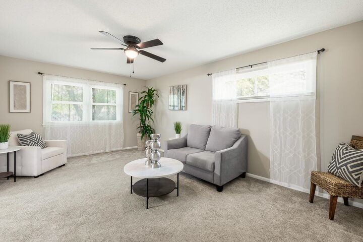 Property Photo:  502 W Allison St  KS 67002 