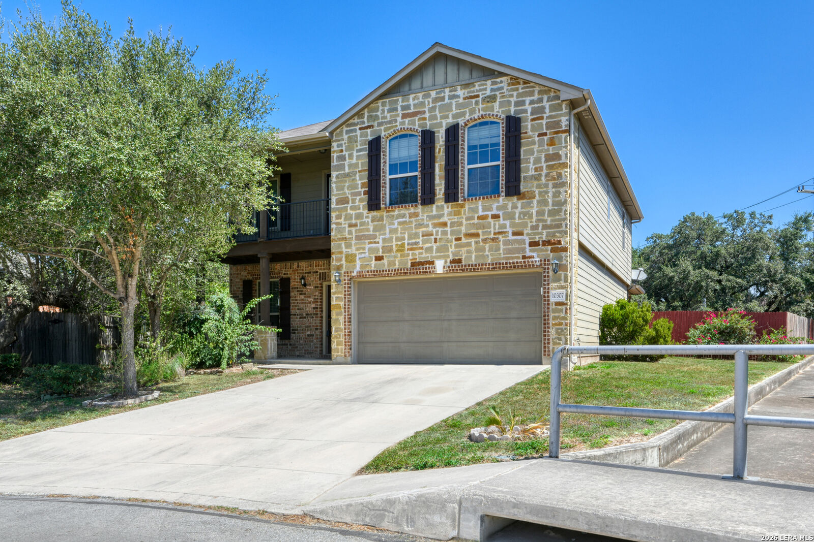 Property Photo:  10307 Walnut Crest  TX 78245 