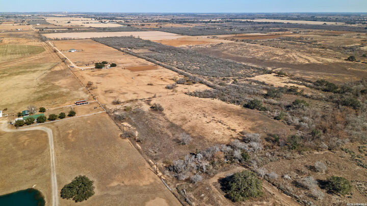 Property Photo:  750 Barth Ln  TX 78065 