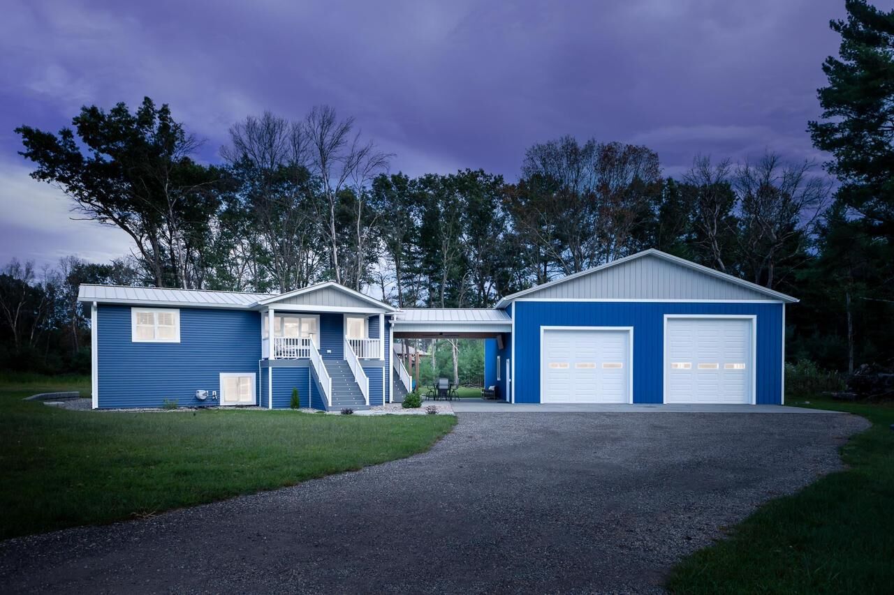 Property Photo:  1939 Blackhawk Street  WI 53934 