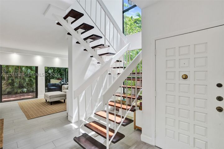 Property Photo: 2420 Brickell Ave 108B FL 33129
