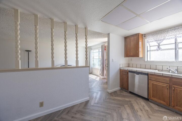 Property Photo: 2585 El Portal Drive C CA 94806