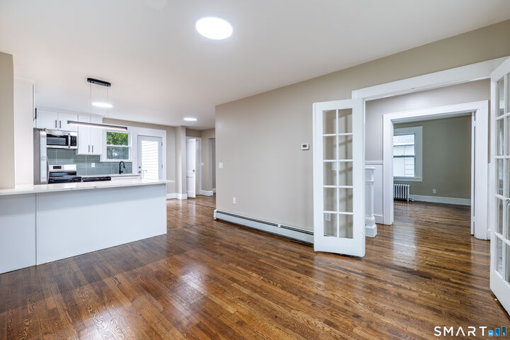 Property Photo:  79 Evelyn Street  CT 06615 
