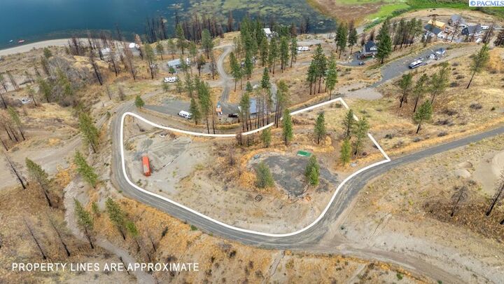 Property Photo: 42401 Johns View Pl E WA 99122