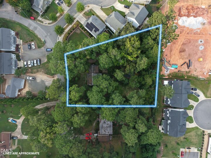 Property Photo: 120 Pineland Circle NC 27606