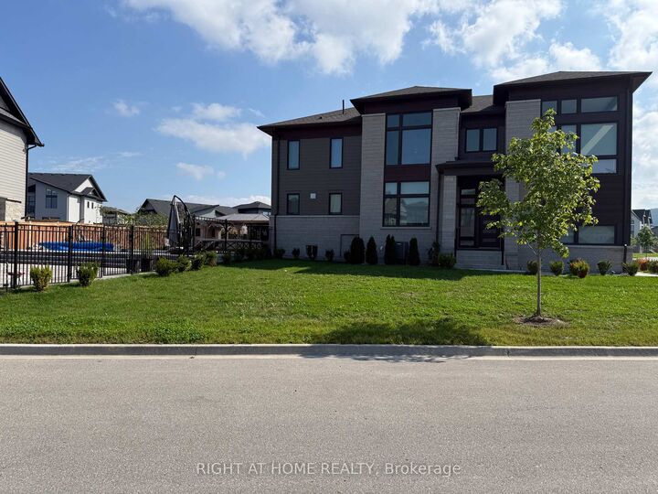 Property Photo:  149 Springside Crescent  ON L9Y 5L3 