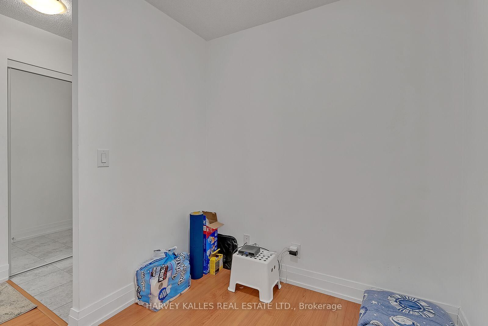 Property Photo:  1060 Sheppard Avenue W 1021  ON M3J 0G7 