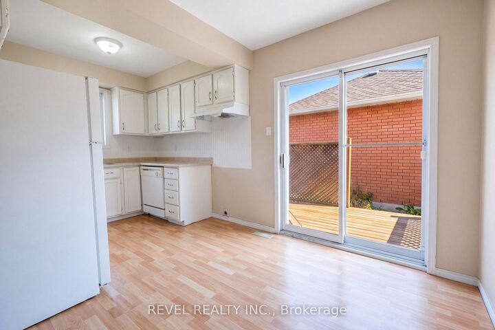Property Photo:  176 Towerhill Road  ON K9H 7M8 