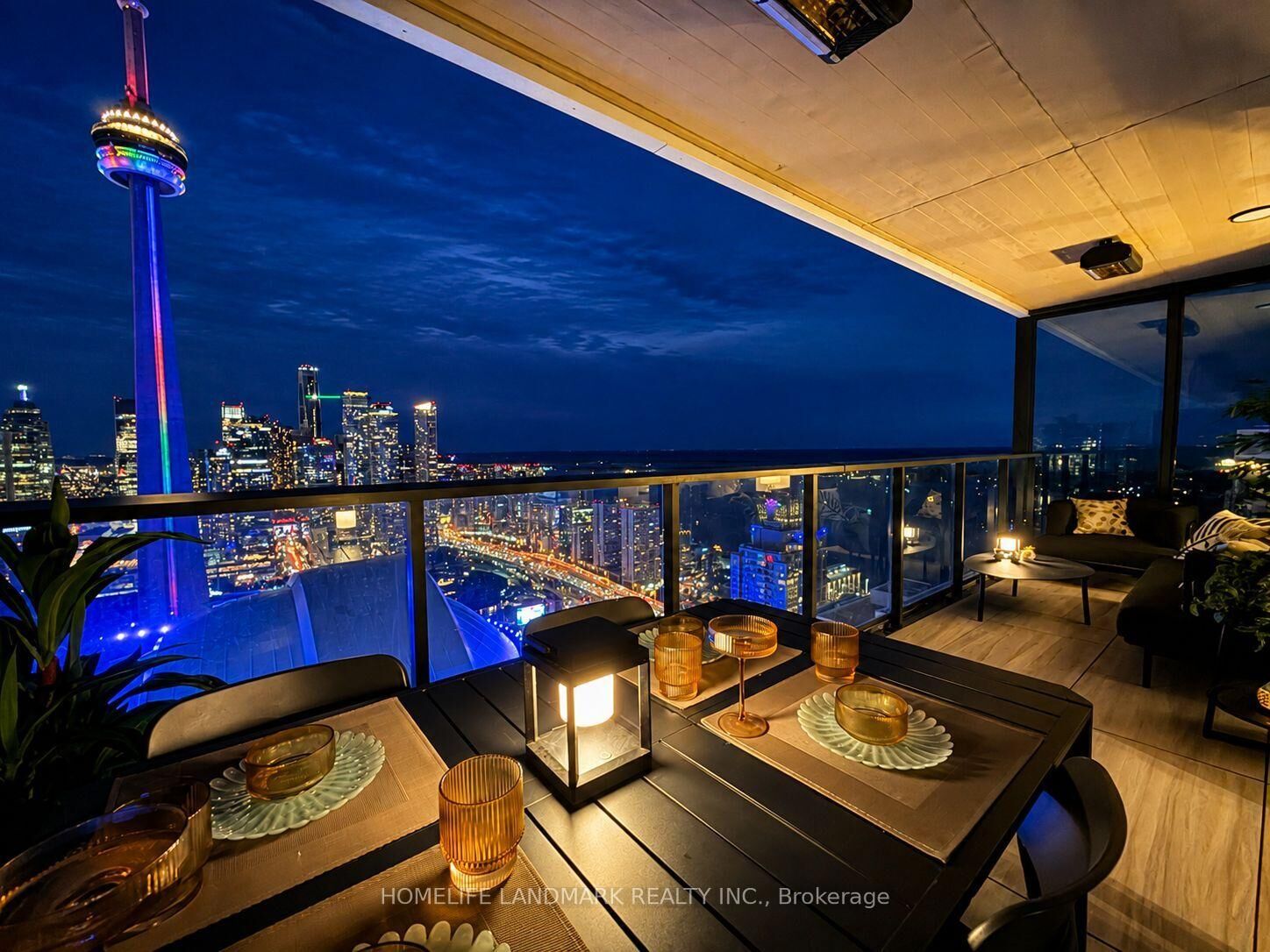Property Photo:  3 Concord Cityplace Way 5309  ON M5V 0X4 