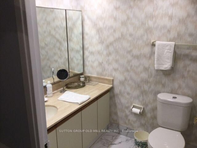Property Photo:  2000 Islington Avenue 412  ON M9P 3S7 