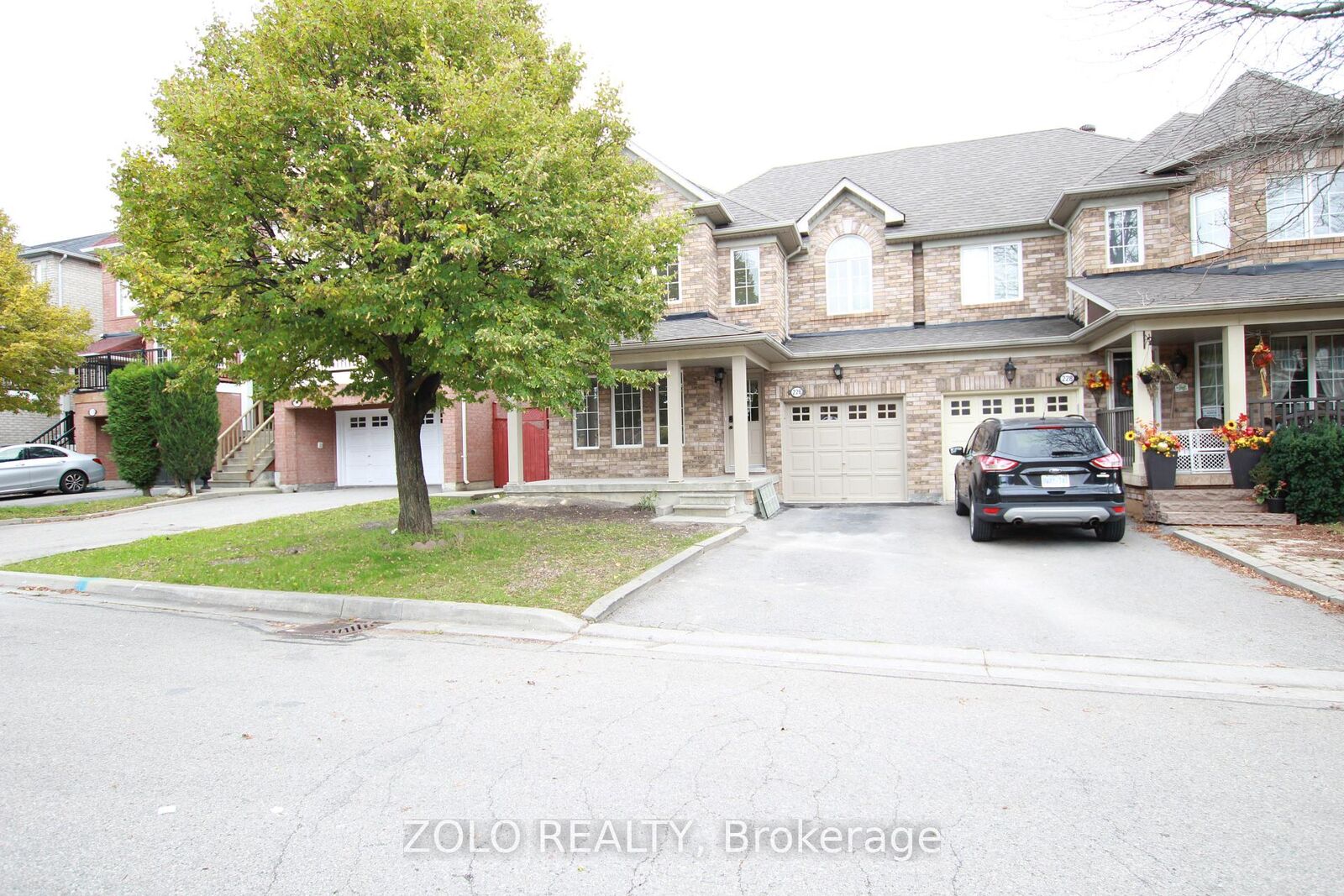 Property Photo:  226 Equator Crescent N  ON L6A 2Y1 