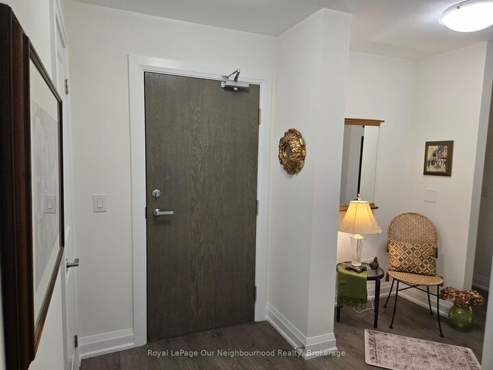 Property Photo:  481 Rupert Avenue 2105  ON L4A 1Y7 