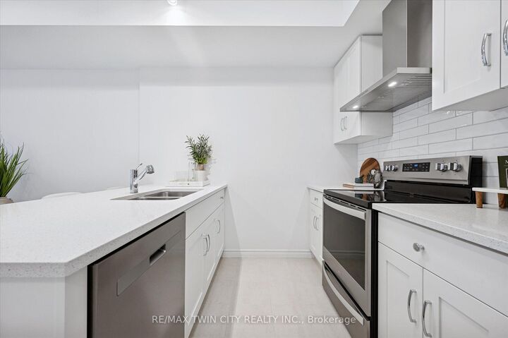 73 Lomond Lane — photo 1