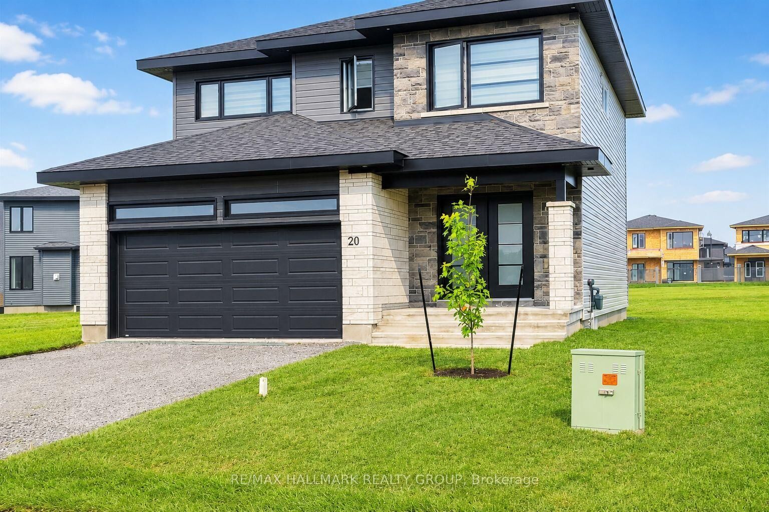 Property Photo:  20 Rutile Street  ON K4K 0L4 