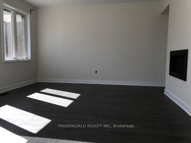 Property Photo:  91 Conklin Crescent  ON L4G 0Z2 